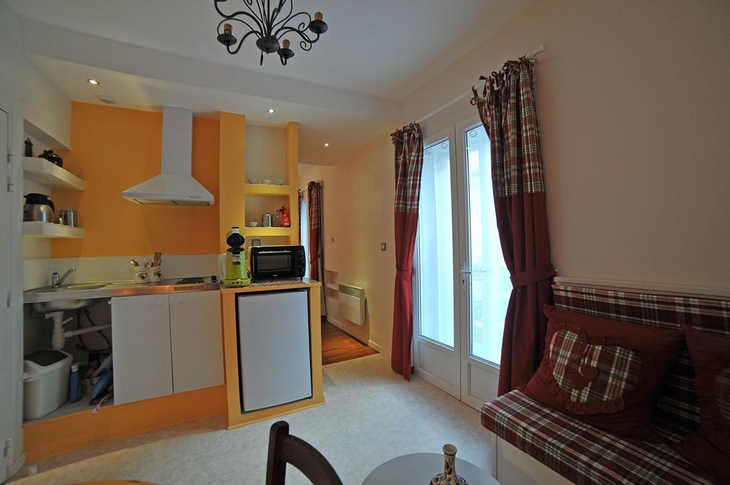 Charming Room Pres Du Sanctuaire Lourdes Exterior foto