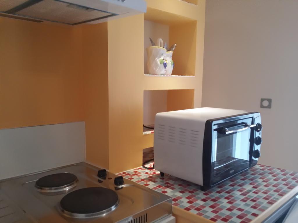 Charming Room Pres Du Sanctuaire Lourdes Exterior foto
