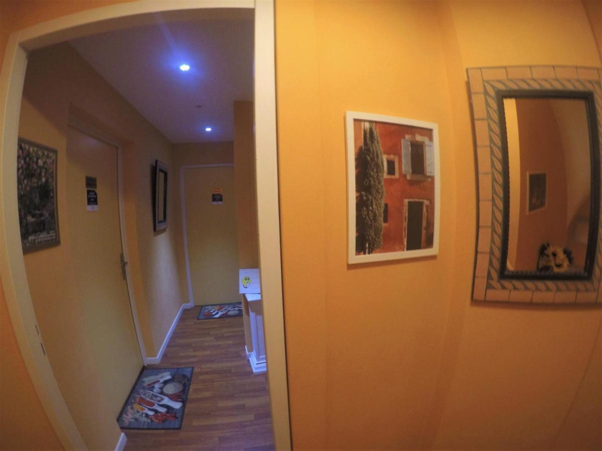 Charming Room Pres Du Sanctuaire Lourdes Exterior foto